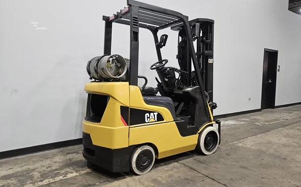Used 2018 Caterpillar 2C4000 Triplex Mast Forklift - Image 4