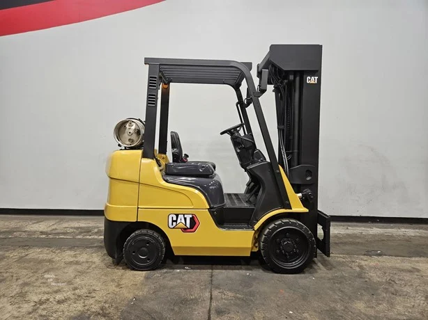 2019 Caterpillar 2C500 3 Way Hydraulics 2.5Ton - Image 5