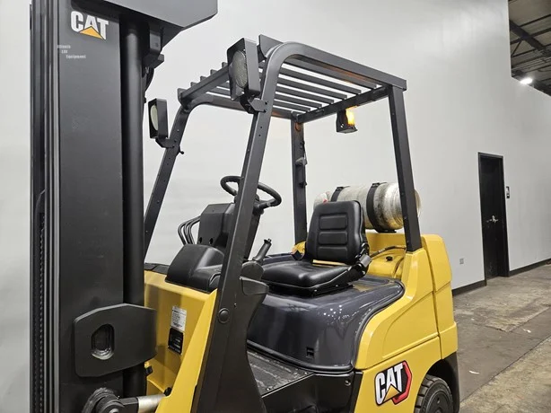 2019 Caterpillar 2C500 3 Way Hydraulics 2.5Ton - Image 9
