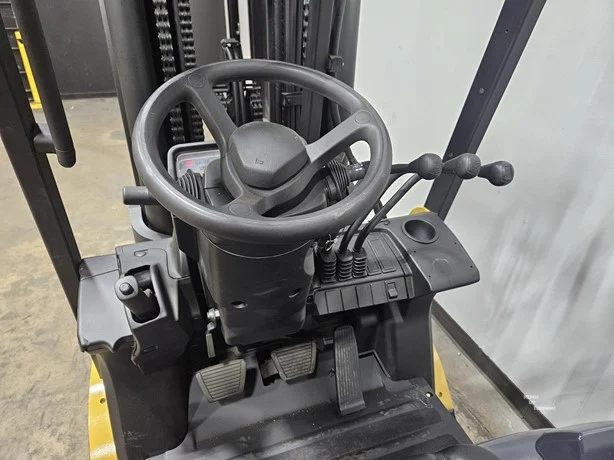 2019 Caterpillar 2C500 3 Way Hydraulics 2.5Ton - Image 12