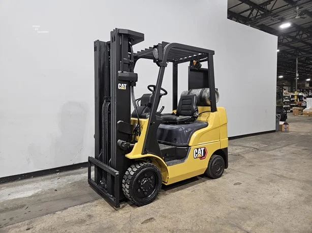 2018 Caterpillar 2C5000 with a 3-stage mast - Image 8