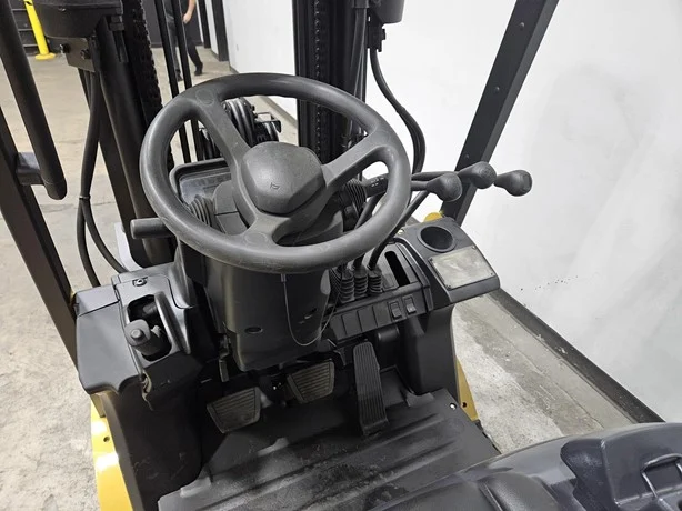 2018 Caterpillar 2C5000 with a 3-stage mast - Image 12