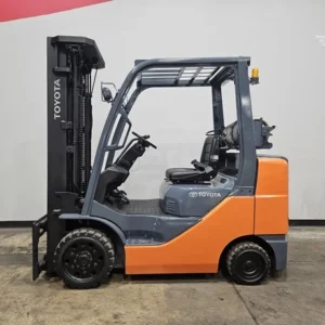2015 Toyota 8FGCU30 Forklift Triplex Mast